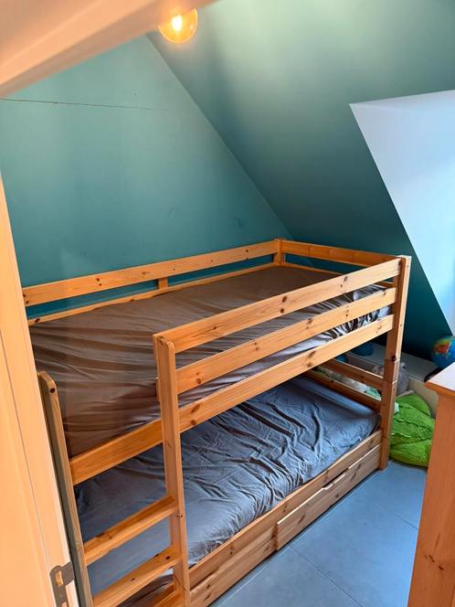Massief Grenen stapelbed, Kinderen en Baby's, Kinderkamer | Stapelbedden en Hoogslapers, Zo goed als nieuw, Stapelbed, Ophalen