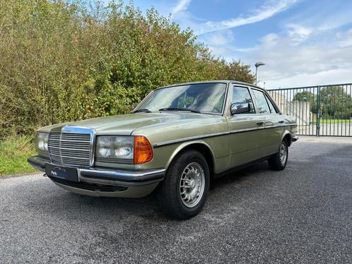 Mercedes 280E Automaat / Becker Radio / Trekhaak, Auto's, Mercedes-Benz, Bedrijf, Te koop, 200-Serie, Elektrische ramen, Lederen bekleding