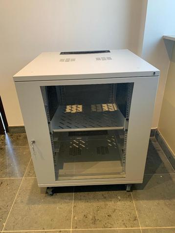 Serverkast RITTAL beschikbaar voor biedingen