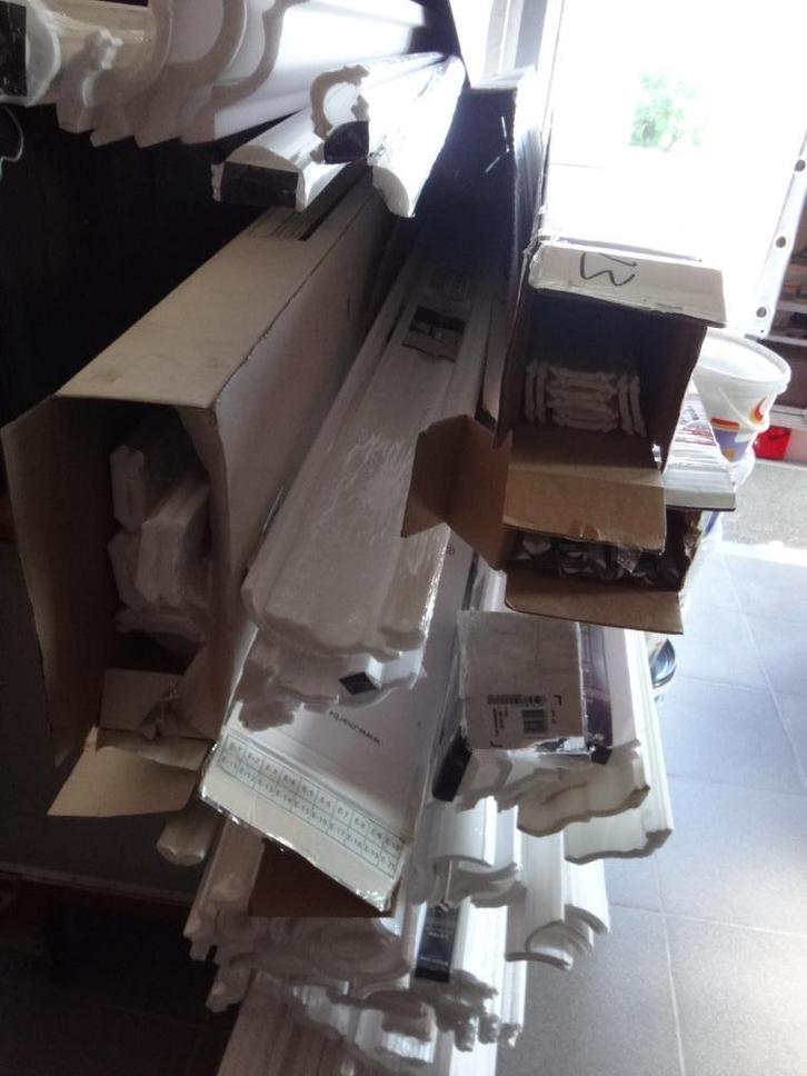 Plafondlijsten, Doe-het-zelf en Bouw, Plinten en Afwerking, Nieuw, Lijsten, Overige materialen, 250 cm of meer, Ophalen