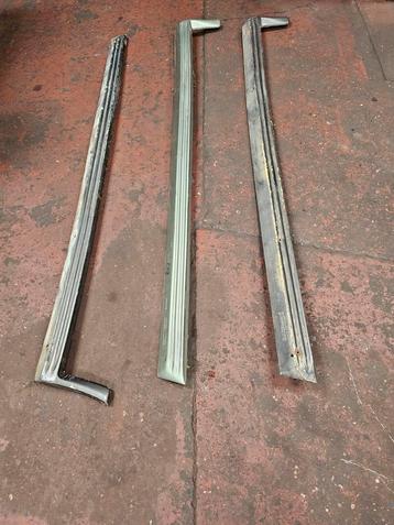 Bmw E28 echte Zender side skirt  beschikbaar voor biedingen