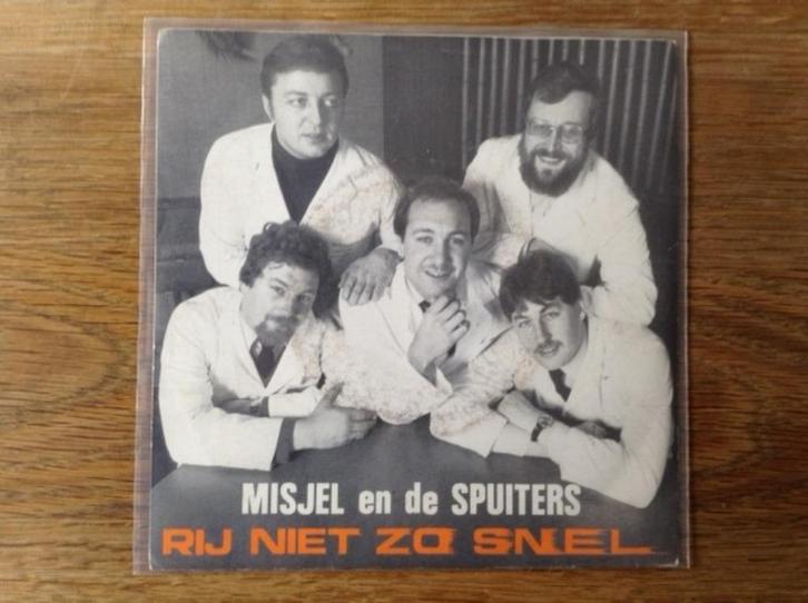 single misjel en de spuiters, CD & DVD, Vinyles Singles, Single, En néerlandais, 7 pouces, Enlèvement ou Envoi