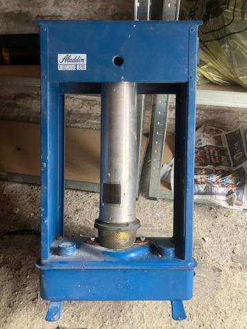 serre voor tuin en terras beschikbaar voor biedingen