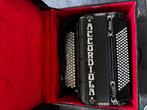Accordeon - Accordiola 4 korig - C Griff - 120bas - ZGAN, Muziek en Instrumenten, Accordeons, Ophalen of Verzenden, Knopaccordeon
