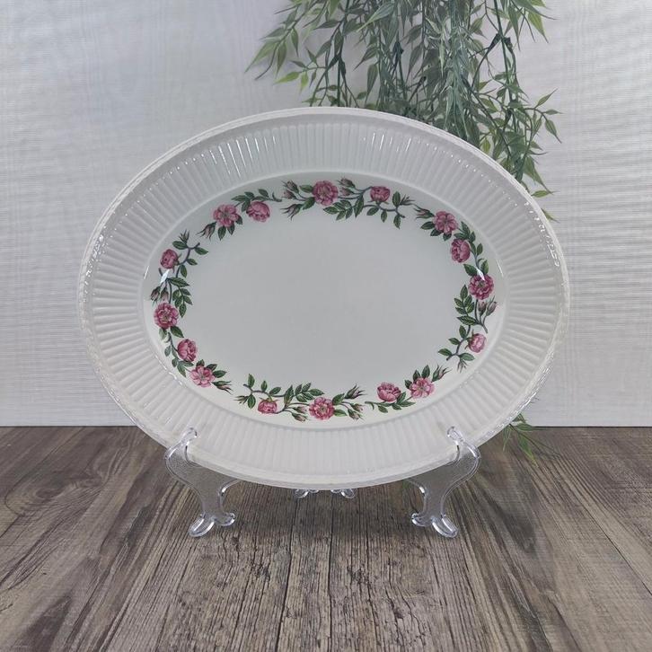 Wedgwood Rosalind Serveerschaal 29cm, Antiek en Kunst, Antiek | Servies los, Ophalen of Verzenden