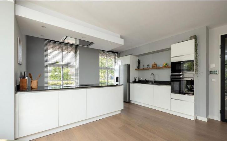 Superbe cuisine blanche brillante, Huis en Inrichting, Keuken | Complete keukens, Zo goed als nieuw, Wit, Composiet, Ophalen