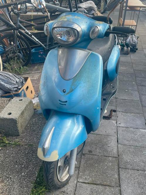 3 elektrische scooters (zie beschrijving), Fietsen en Brommers, Scooters | Vespa, Zo goed als nieuw, Ophalen