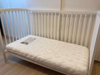 Kinderbed - babybed met toebehoren (dons,hoes,aerosleep,...), Ophalen, Gebruikt, Matras