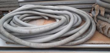 Flexibele waterdarm beschikbaar voor biedingen