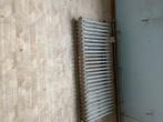 Vintage gietijzeren radiator, Doe-het-zelf en Bouw, Verwarming en Radiatoren, Ophalen, Gebruikt, Radiator