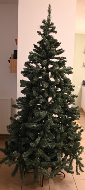 Sapin artificiel beschikbaar voor biedingen