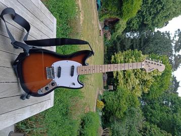 Squier Mustang/Jazzmaster Mini.. short-scale bundel !, Muziek en Instrumenten, Ophalen, Zo goed als nieuw, Solid body, Fender