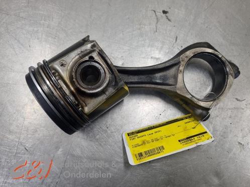 Zuiger van een Fiat Ducato, Auto-onderdelen, Motor en Toebehoren, Fiat, Gebruikt, 3 maanden garantie, Ophalen of Verzenden
