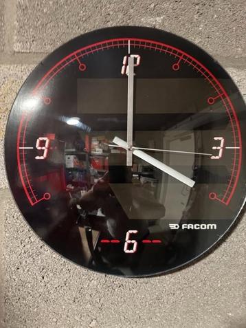 Facom horloge murale beschikbaar voor biedingen