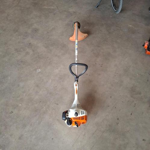 STIHL FS 38 Benzine Bosmaaier + Servicekoffer, Tuin en Terras, Bosmaaiers, Zo goed als nieuw, Benzine, 10 tot 30 cm, Ophalen of Verzenden