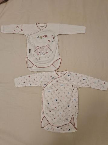 Lot de 2 bodys taille naissance beschikbaar voor biedingen