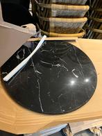 Terras tafels en stoelen, Ophalen