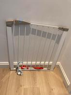 Porte pour bébé Lindam Sure Shut Axis, Enfants & Bébés, Barrières, Enlèvement, Comme neuf