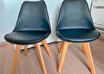 2 Nora Scandinavische stoelen blauwe houten poten, Ophalen, Zo goed als nieuw, Hout