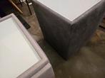 1 bijzettafeltje PU Leder met glasblad 42x42x52H, Ophalen of Verzenden, Zo goed als nieuw