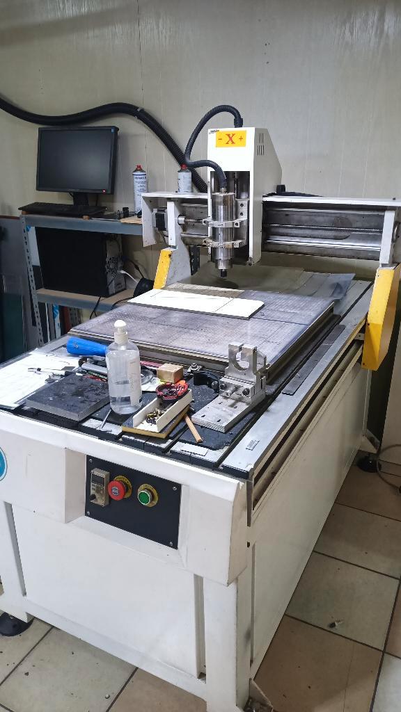 cnc frees machiene, Hobby en Vrije tijd, Overige Hobby en Vrije tijd, Gebruikt, Ophalen