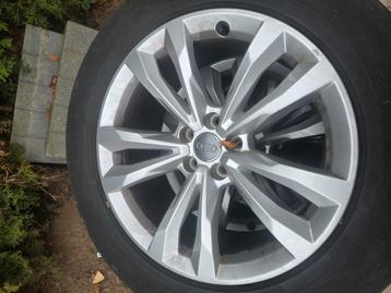 4 originele audivelgen beschikbaar voor biedingen