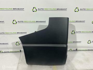 Bumperhoek Links Achter Renault Trafic NIEUW 850170388R beschikbaar voor biedingen