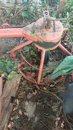 Strela hooikeerder, Dieren en Toebehoren