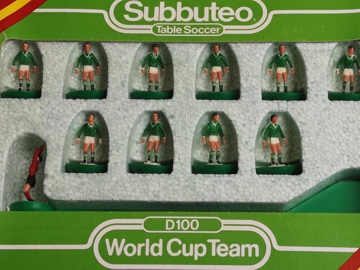 Subbuteo team Noord Ierland nr 393, Verzamelen, Sportartikelen en Voetbal, Verzenden