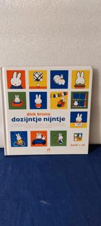 Dick Bruna - Dozijntje nijntje, Boeken, Gelezen, Ophalen of Verzenden, Dick Bruna
