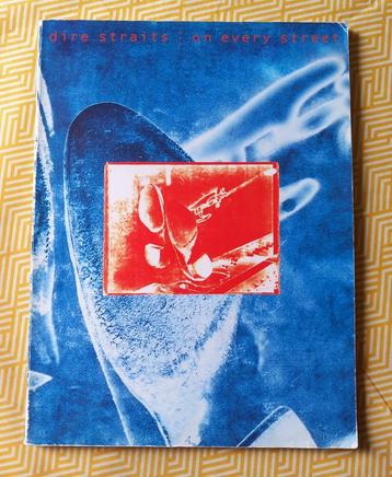 Dire Straits On Every Street Muziekboek Noten Zang Akkoorden beschikbaar voor biedingen