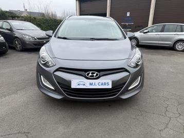 Hyundai i30 5 doors 1.6i COMFORT, Autos, Argent ou Gris, Achat, Euro 6, Entreprise