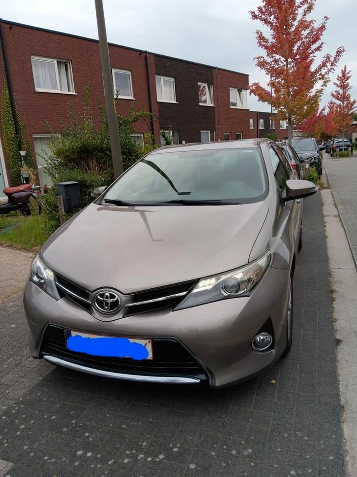 Toyota auris 1.3 benzine 2013 met 110000 km, Auto's, Toyota, Particulier, Auris, ABS, Achteruitrijcamera, Airbags, Airconditioning