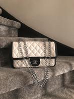 Sac Chanel vintage, Bijoux, Sacs & Beauté, Sacs | Sacs Femme, Enlèvement ou Envoi