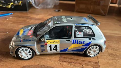 Renault Maxi Clio Ragnotti Otto 1/18, Hobby en Vrije tijd, Modelauto's | 1:18, Zo goed als nieuw, Ophalen of Verzenden