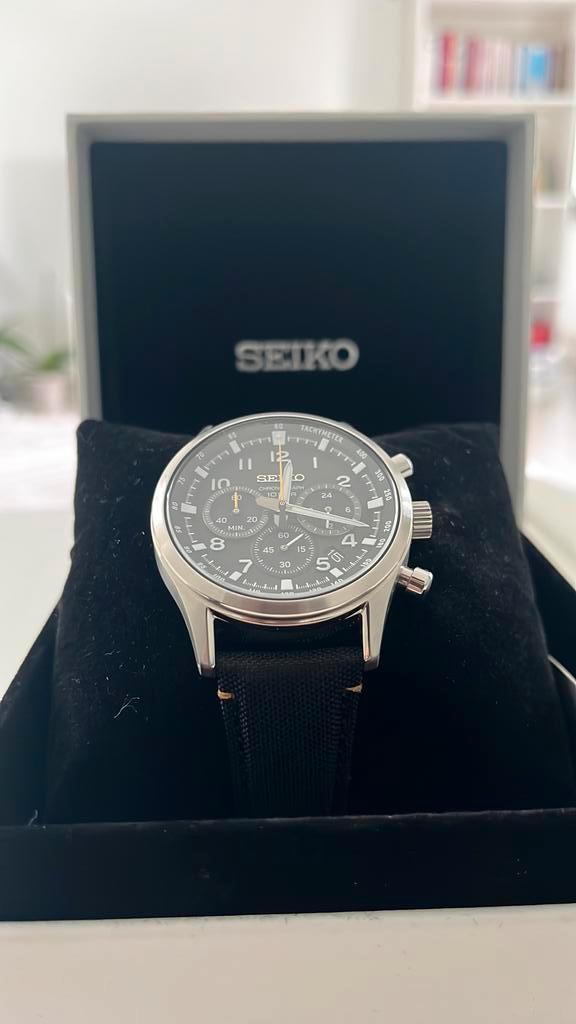 Seiko SSB449P1 Heren Chronograaf Zwarte Nylon Band 100M WR, Handtassen en Accessoires, Horloges | Dames, Nieuw, Seiko, Staal, Ophalen of Verzenden