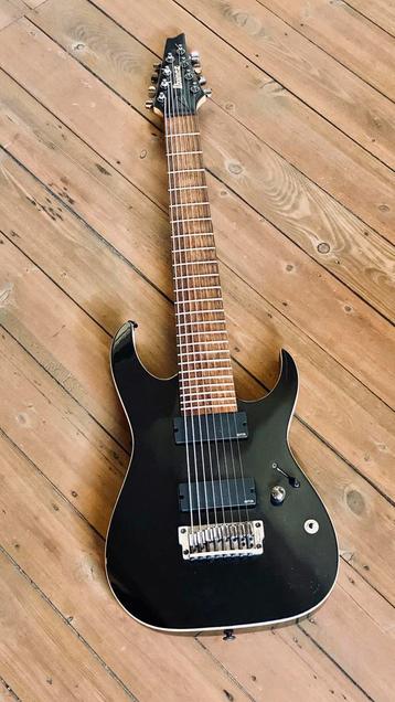 Ibanez RG8 8-string beschikbaar voor biedingen