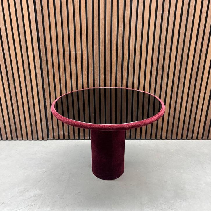 COR Echo bijzettafel - rood velours, Antiek en Kunst, Antiek | Meubels | Tafels, Ophalen of Verzenden