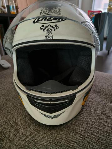 Motorhelm lazer maat M 30 euro beschikbaar voor biedingen
