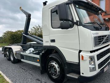Volvo fm haakarmvrachtwagen/ containersysteem ajk beschikbaar voor biedingen