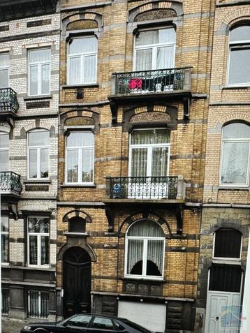 Maison à vendre à Schaerbeek disponible aux enchères