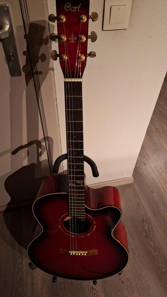 Cort SJ-7X semi-akoestisch, Muziek en Instrumenten, Snaarinstrumenten | Gitaren | Akoestisch, Ophalen
