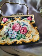 Vintage handtasje in fijne gobelinborduurwerk., Ophalen of Verzenden