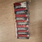 Chaussettes de football Avento, Enlèvement