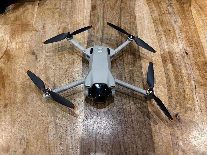 DJI Mini 3 drone Fly More Combo, TV, Hi-fi & Vidéo, Drones, Comme neuf, Drone avec caméra, Qualité supérieure, DJI, Moins de 250 g