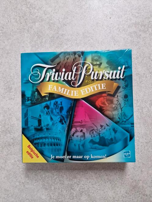 Trivial persuit familie editie Belgische versie, Hobby & Loisirs créatifs, Jeux de société | Jeux de cartes, Comme neuf, Enlèvement ou Envoi