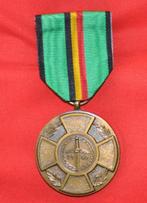 medaille commemorative prisonnier de guerre 1940, Collections, Enlèvement ou Envoi, Autres, Ruban, Médaille ou Ailes