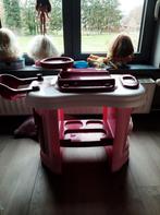 Poupée de table d'allaitement, Enlèvement