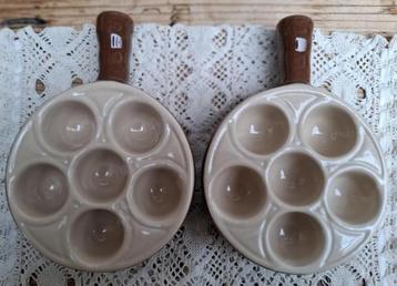 2 Franse escargot / slakken ovenschaaltjes, Emile Henry, Antiek en Kunst, Curiosa en Brocante, Ophalen of Verzenden