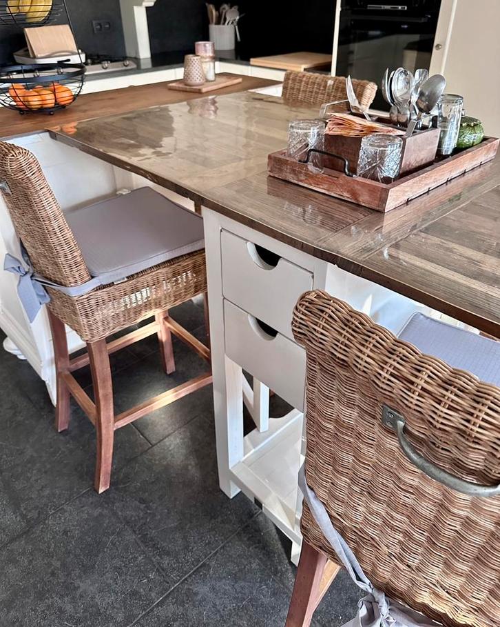 Bartafel set Riviera Maison met bijpassende buffetkast, Huis en Inrichting, Tafels | Eettafels, Gebruikt, 50 tot 100 cm, 150 tot 200 cm